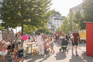 Tolle Angebote beim Seestadt Straßenfest für Groß und Klein: In diesem Jahr zum zweiten Mal vom Verein
„Gutes aus der Seestadt“ organisiert.